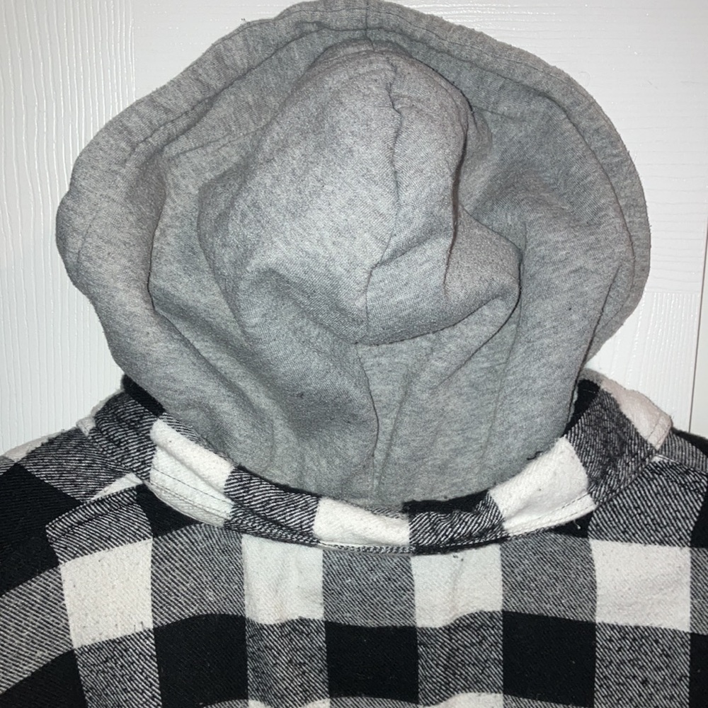 Men’s Jacket - Picture 7 of 9